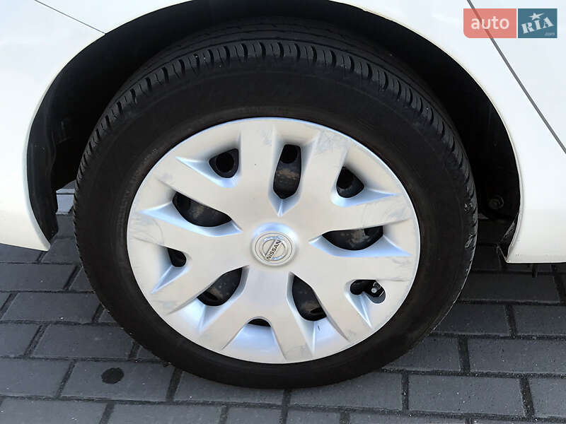 Хэтчбек Nissan Leaf 2014 в Львове фото 24 Хэтчбек Nissan Leaf 2014 в Львове