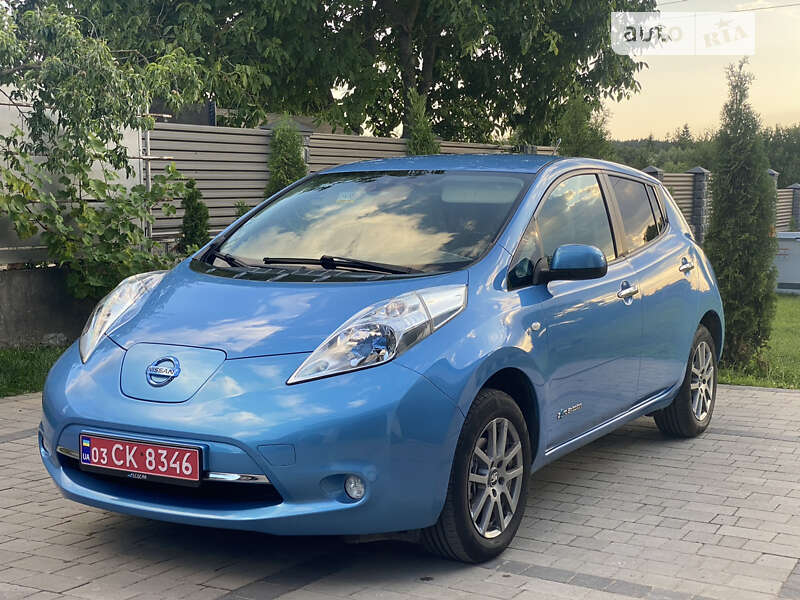 nissan leaf auto ria