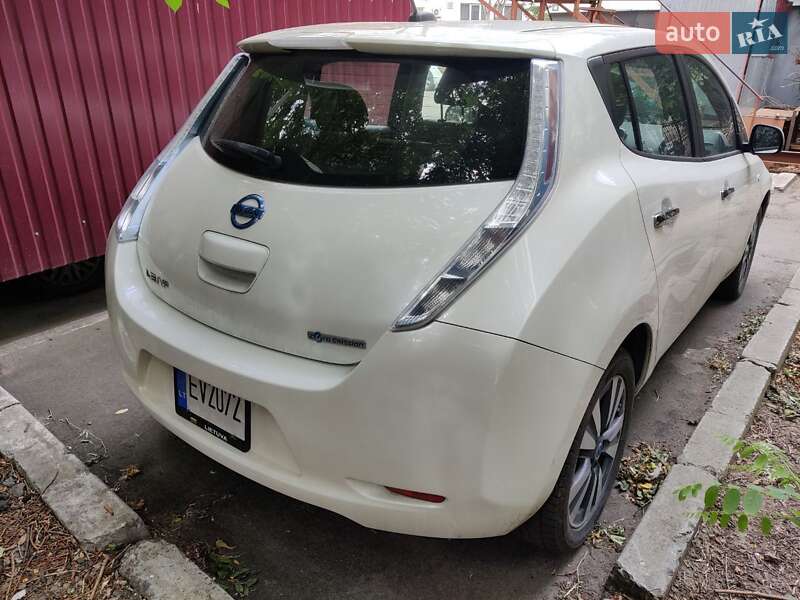 Хэтчбек Nissan Leaf 2013 в Одессе фото 5 Хэтчбек Nissan Leaf 2013 в Одессе