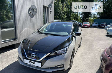 Хэтчбек Nissan Leaf 2018 в 
