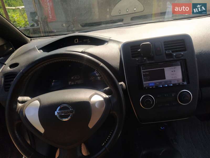 Хэтчбек Nissan Leaf 2013 в Житомире