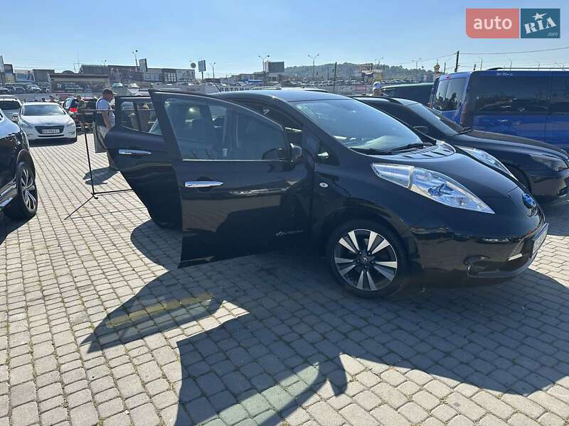 Хэтчбек Nissan Leaf 2015 в Кицмани