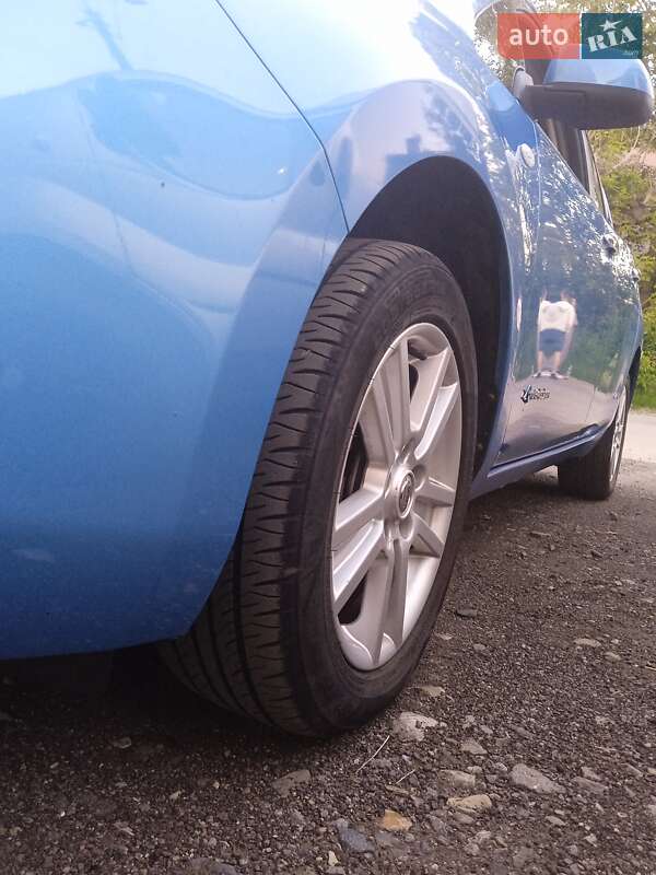 Хетчбек Nissan Leaf 2012 в Бориславі фото 13 Хетчбек Nissan Leaf 2012 в Бориславі