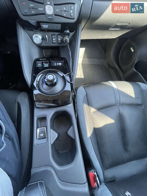 Хэтчбек Nissan Leaf 2019 в Одессе