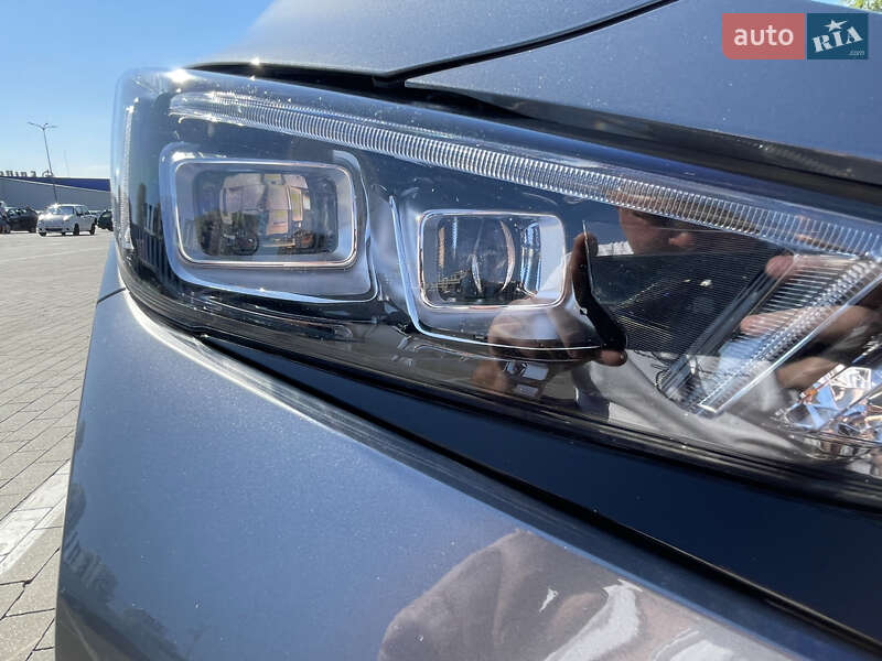 Хэтчбек Nissan Leaf 2019 в Одессе