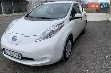 Хэтчбек Nissan Leaf 2015 в Тернополе