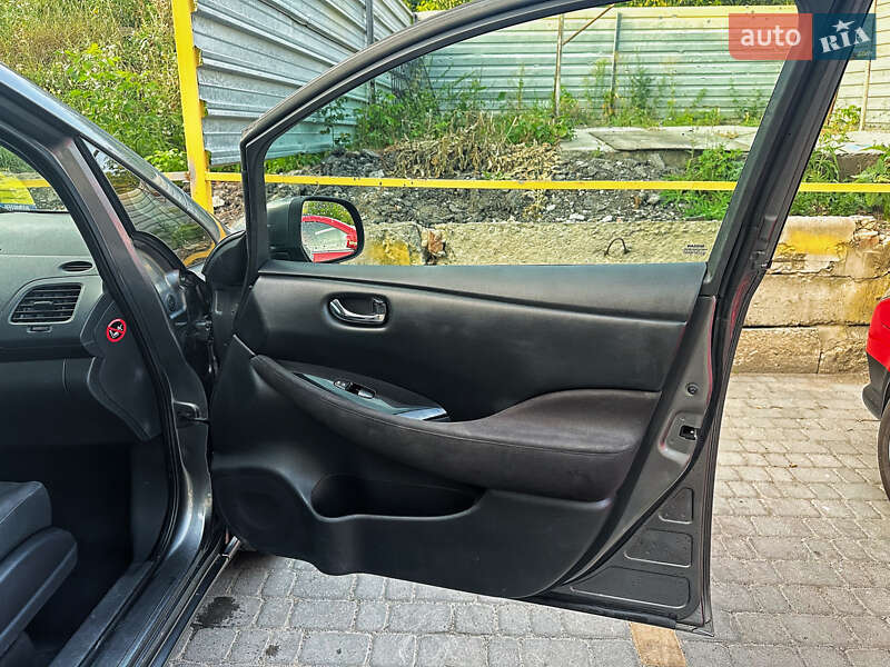 Хэтчбек Nissan Leaf 2013 в Харькове фото 22 Хэтчбек Nissan Leaf 2013 в Харькове