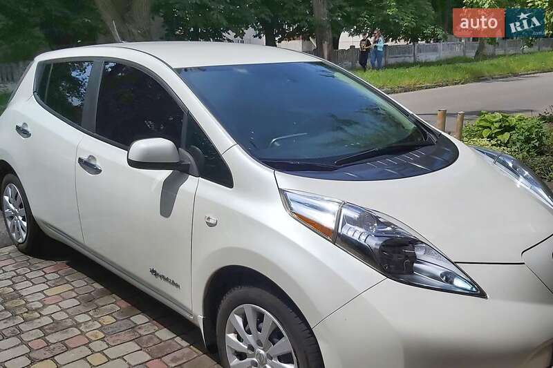 Nissan Leaf 2014