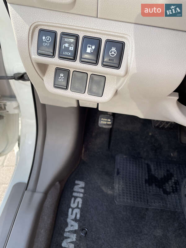 Хэтчбек Nissan Leaf 2013 в Виннице
