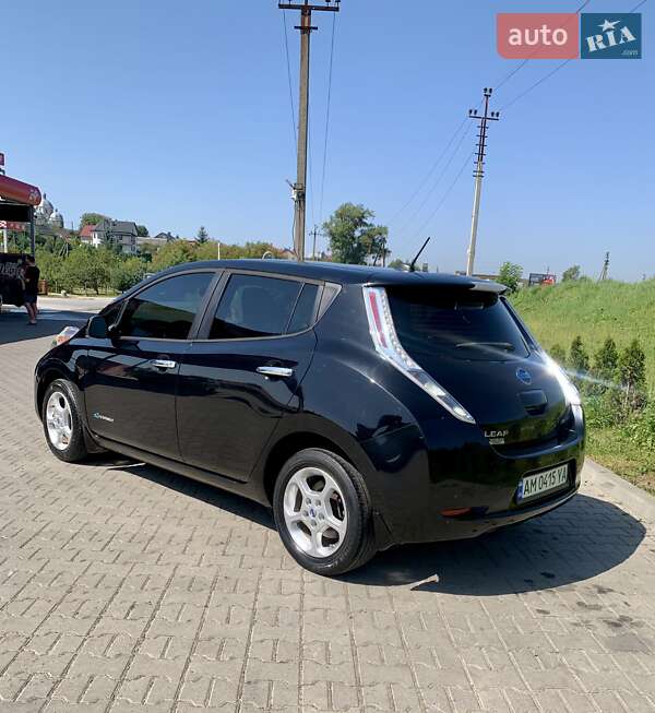 Хетчбек Nissan Leaf 2013 в Львові