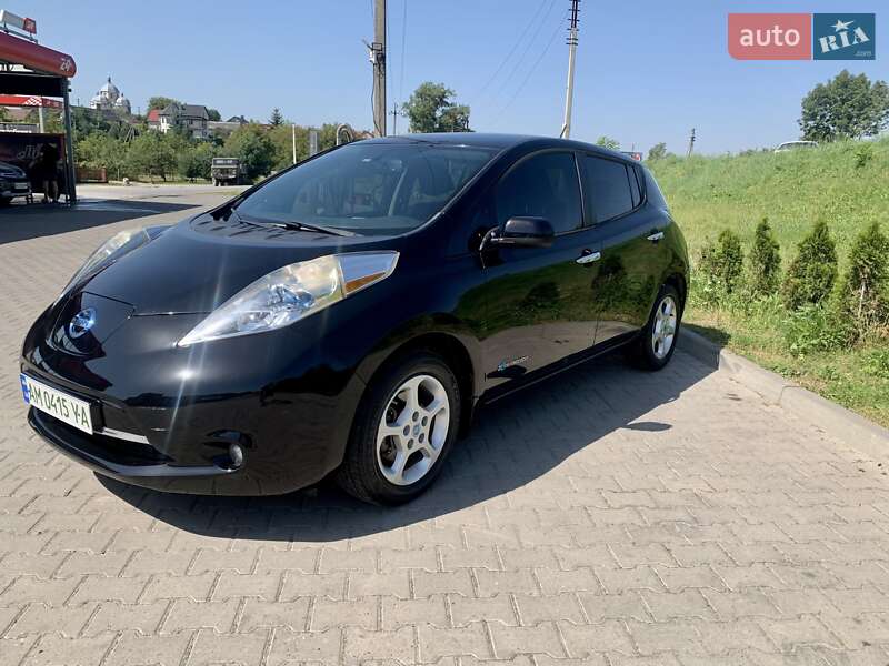 Хетчбек Nissan Leaf 2013 в Львові