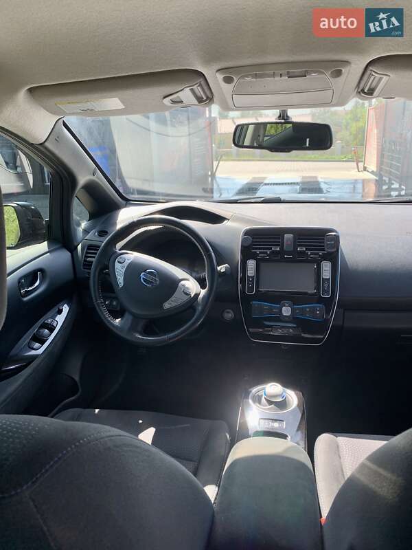 Хетчбек Nissan Leaf 2013 в Львові