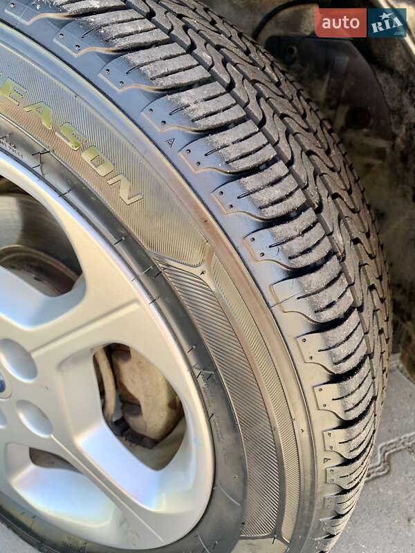 Хетчбек Nissan Leaf 2013 в Львові