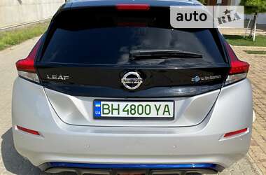 Хэтчбек Nissan Leaf 2019 в Черноморске