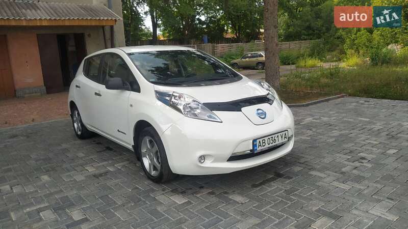 Хетчбек Nissan Leaf 2016 в Вінниці