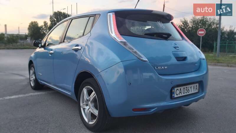 Хэтчбек Nissan Leaf 2013 в Черкассах