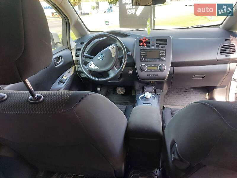 Хэтчбек Nissan Leaf 2015 в Тернополе фото 10 Хэтчбек Nissan Leaf 2015 в Тернополе