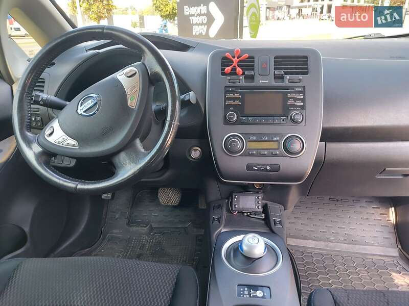 Хэтчбек Nissan Leaf 2015 в Тернополе фото 9 Хэтчбек Nissan Leaf 2015 в Тернополе