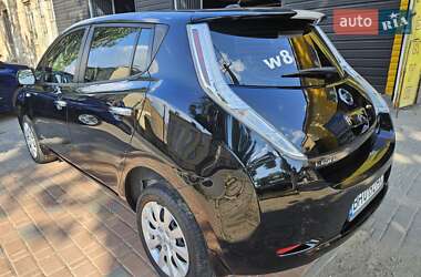 Хэтчбек Nissan Leaf 2014 в 