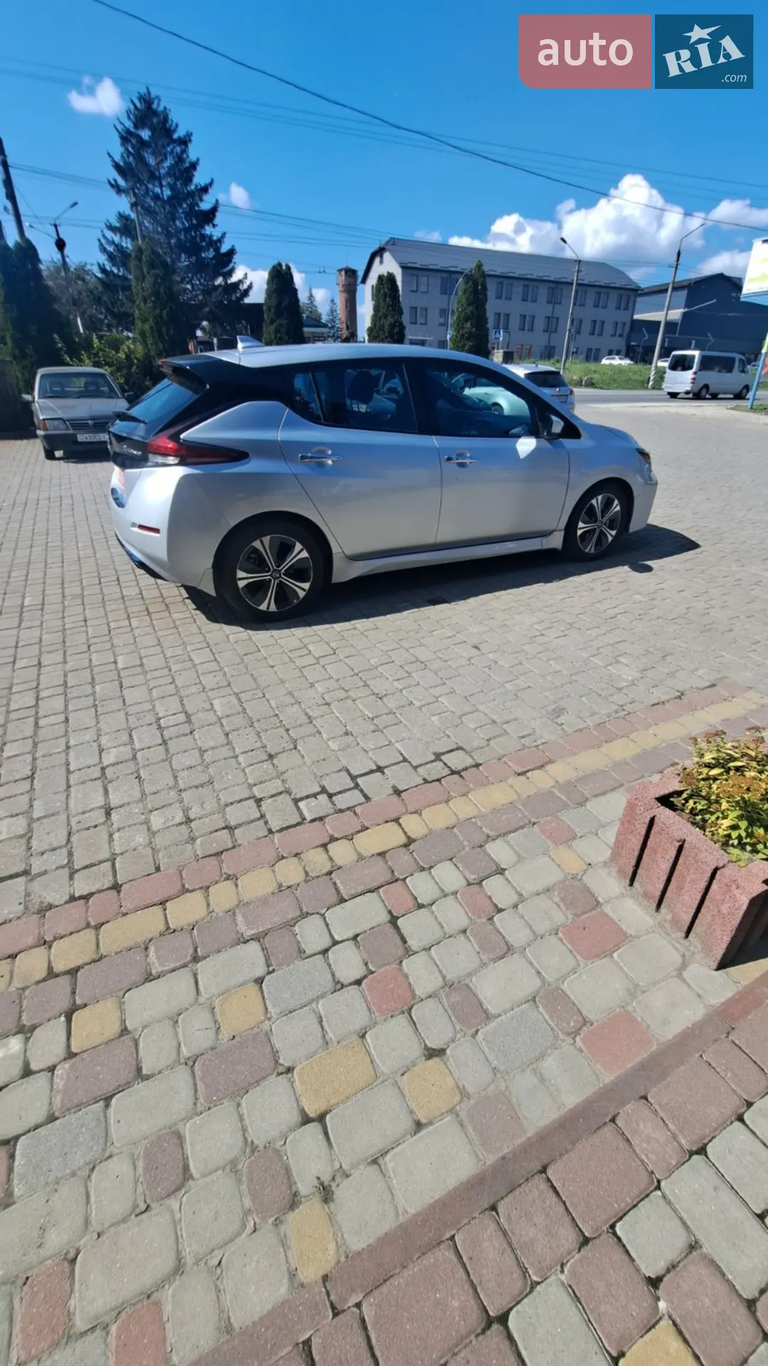 2020 Nissan Leaf - мініатюра 13