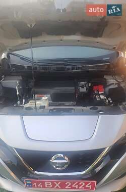 Хэтчбек Nissan Leaf 2020 в 