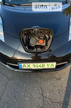 Хетчбек Nissan Leaf 2013 в Харкові