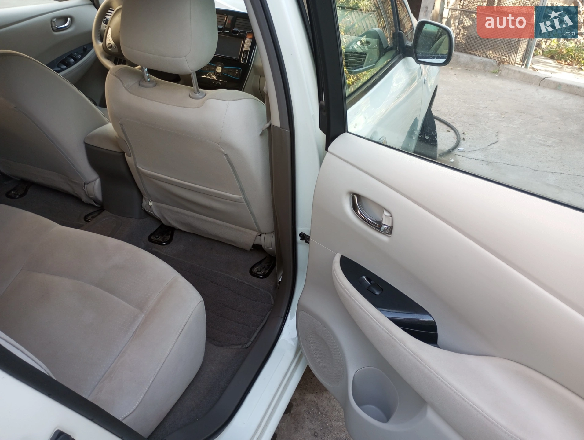 2012 Nissan Leaf - мініатюра 12