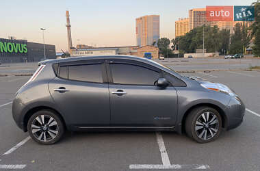Хетчбек Nissan Leaf 2014 в Києві