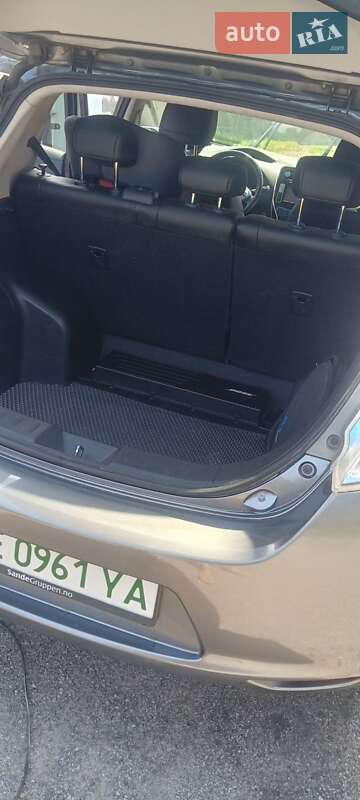 Хэтчбек Nissan Leaf 2013 в Кривом Роге