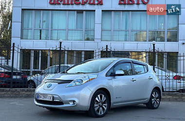 Хэтчбек Nissan Leaf 2015 в Одессе