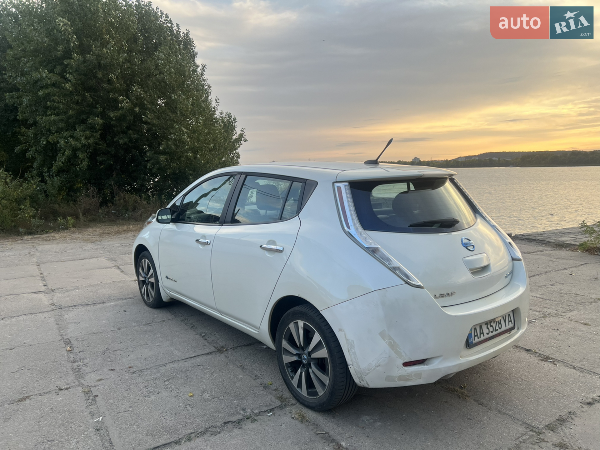 2013 Nissan Leaf - мініатюра 6