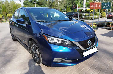 Хэтчбек Nissan Leaf 2019 в 