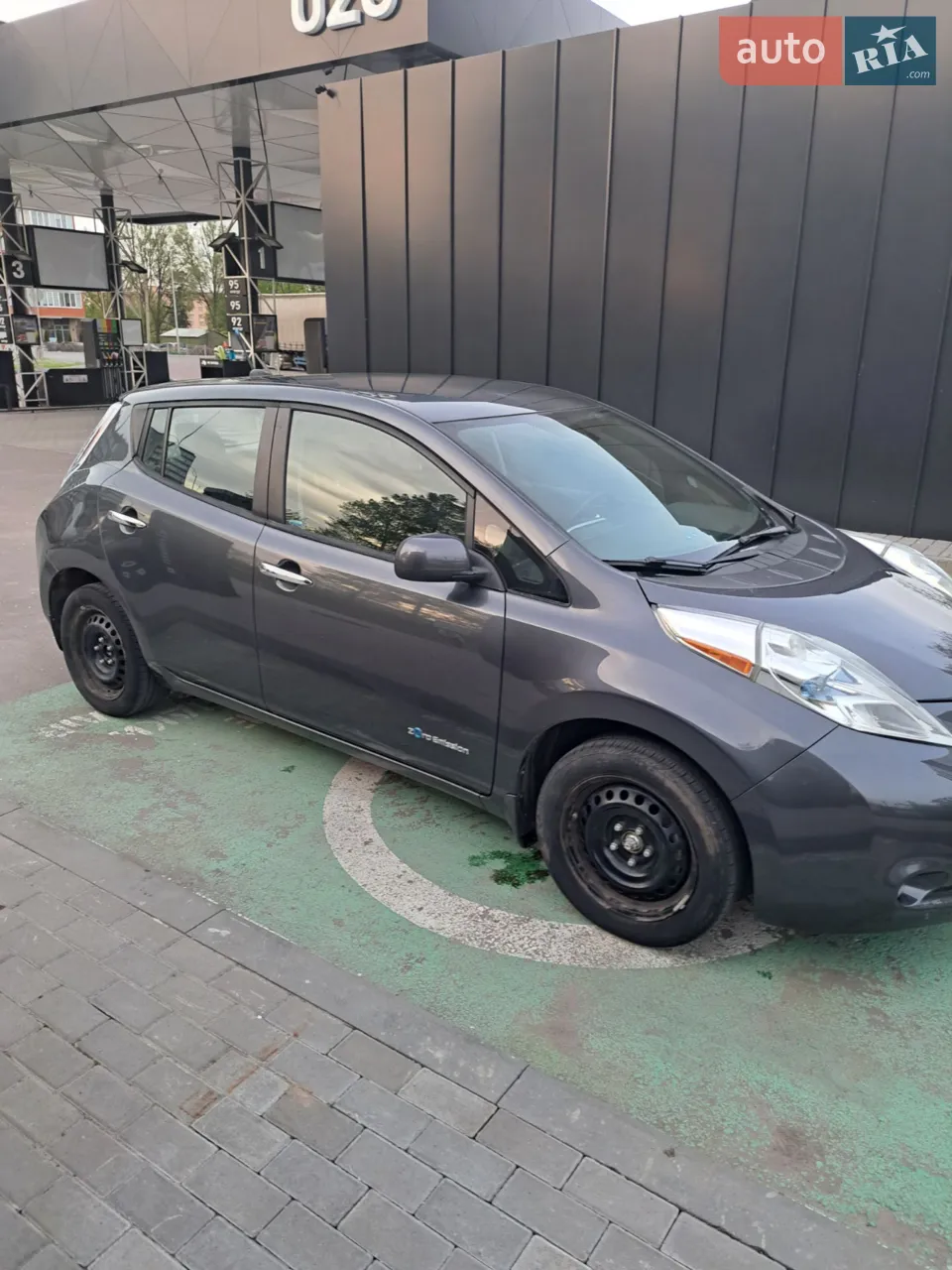 2014 Nissan Leaf - мініатюра 11