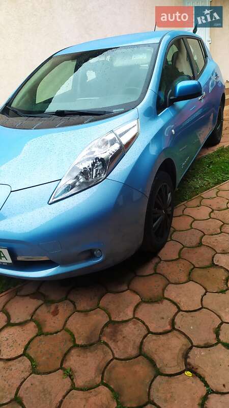Хетчбек Nissan Leaf 2015 в Ужгороді фото 13 Хетчбек Nissan Leaf 2015 в Ужгороді
