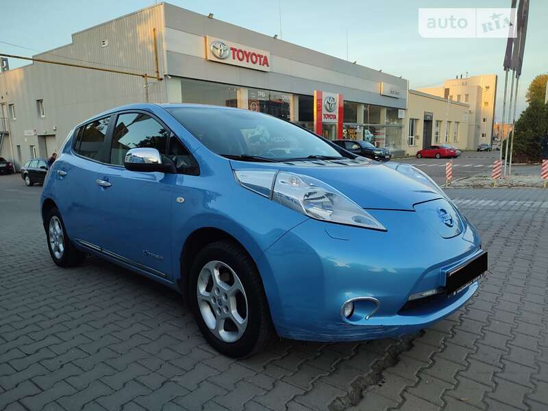 Хетчбек Nissan Leaf 2013 в Рівному