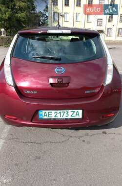 Хетчбек Nissan Leaf 2017 в Кам'янському