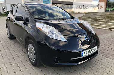 Хетчбек Nissan Leaf 2015 в Снятині