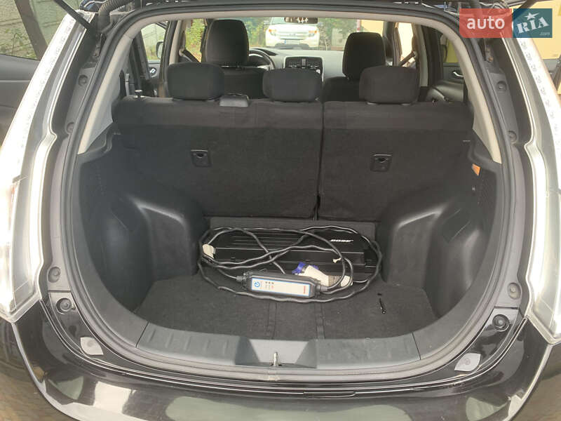 Хэтчбек Nissan Leaf 2014 в Ровно