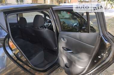 Хэтчбек Nissan Leaf 2014 в 