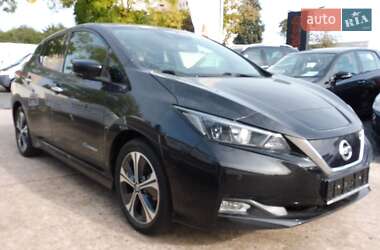 Хэтчбек Nissan Leaf 2018 в Львове