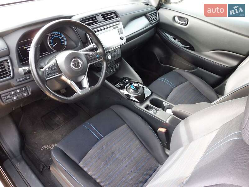 Хэтчбек Nissan Leaf 2018 в Львове фото 6 Хэтчбек Nissan Leaf 2018 в Львове