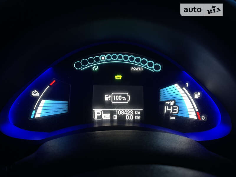 Хэтчбек Nissan Leaf 2013 в Запорожье