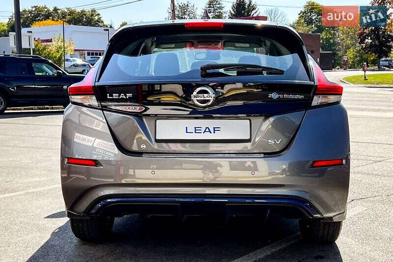 Хэтчбек Nissan Leaf 2021 в Киеве