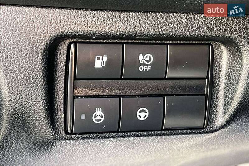 Хэтчбек Nissan Leaf 2021 в Киеве