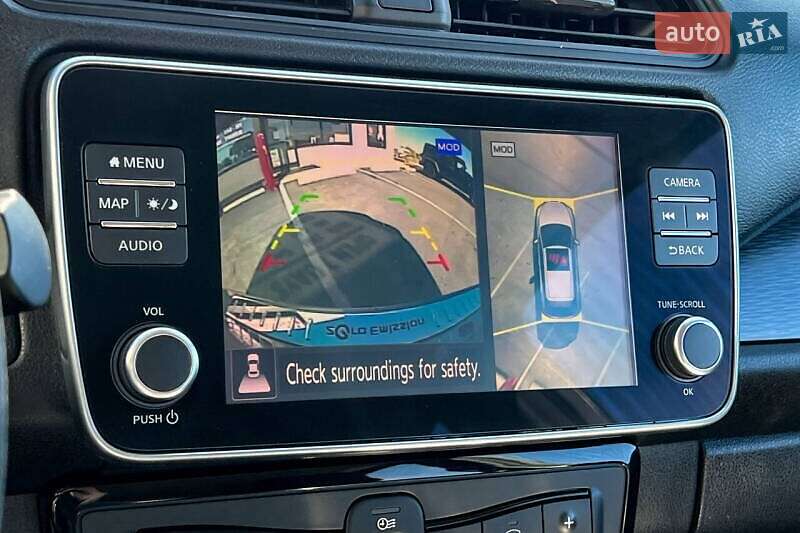 Хэтчбек Nissan Leaf 2021 в Киеве