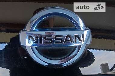 Хетчбек Nissan Leaf 2012 в Южноукраїнську