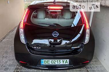 Хетчбек Nissan Leaf 2012 в Южноукраїнську