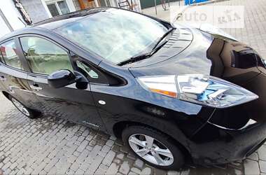 Хетчбек Nissan Leaf 2012 в Южноукраїнську