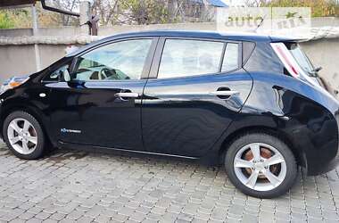 Хетчбек Nissan Leaf 2012 в Южноукраїнську