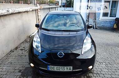 Хетчбек Nissan Leaf 2012 в Южноукраїнську